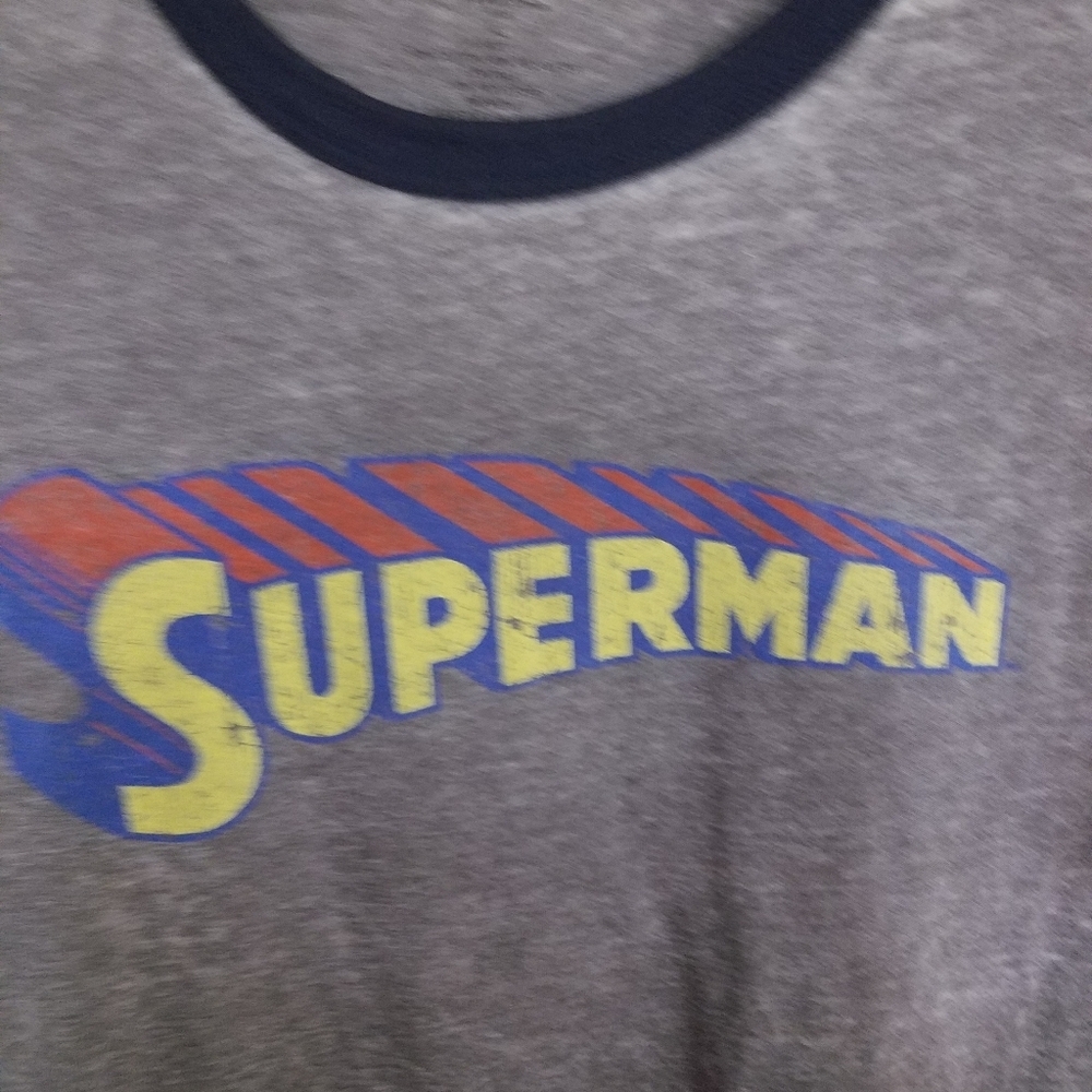 Superman Burnout & Blue Trim Short Sleeve XL - Picture 3 of 3